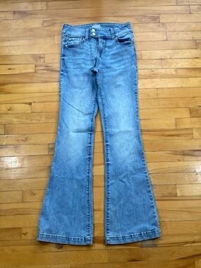 Retro Low-Rise Flared Refuge Denim Jeans